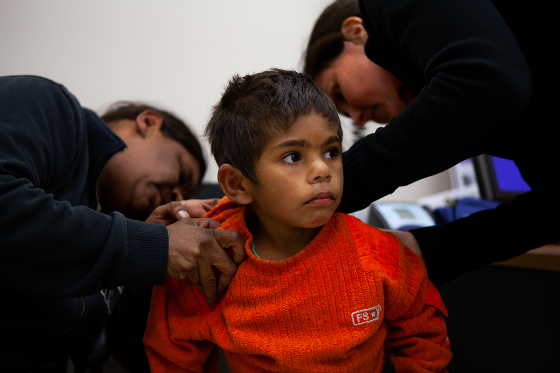 Closing-the-Gap-Indigenous-Australia-Andrew-Mackinnon-02